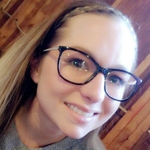 Meet your Posher, Bobbi